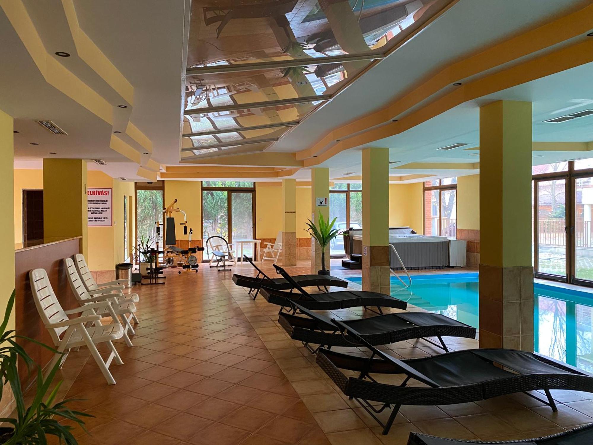 Dorina Wellness Apartman 시오포크 외부 사진