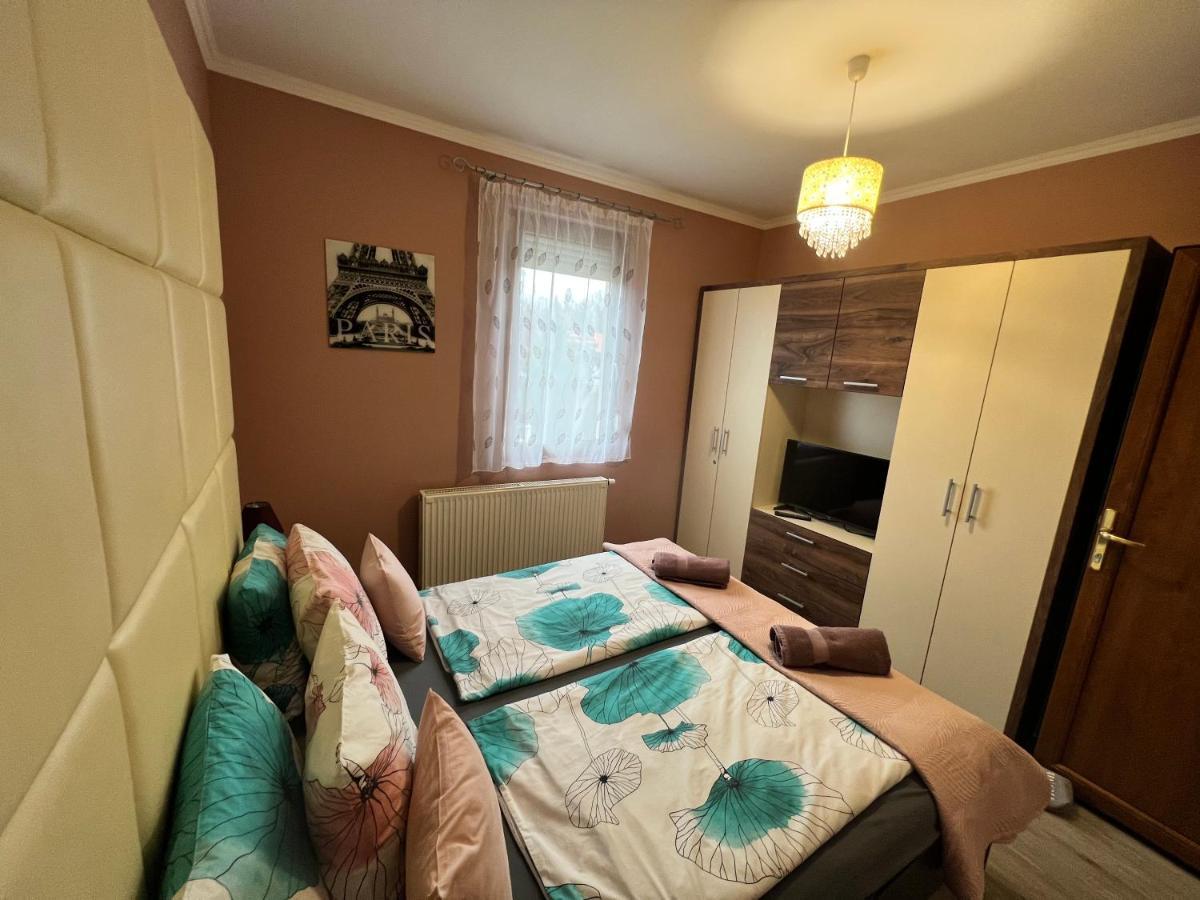Dorina Wellness Apartman 시오포크 외부 사진